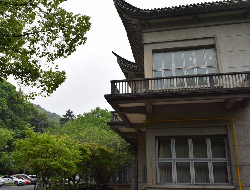 文化大革命60年の中国 林彪の秘密基地で見た「独裁の亡霊」 | 毎日新聞
