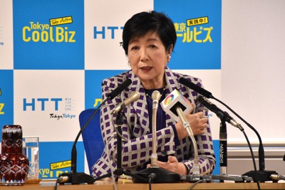 定例記者会見で、はしか患者接触者への無料ワクチン接種開始を発表した小池百合子知事＝新宿区の都庁で2026年5月15日午後2時1分、田中綾乃撮影