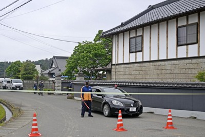 強盗殺人事件があった富山英子さんの住宅付近＝15日午前、栃木県上三川町（共同）