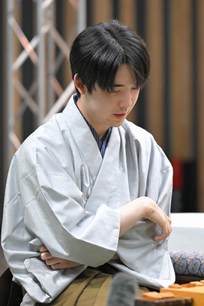 4連覇の藤井聡太名人「2日目に誤算」 名人戦第4局一問一答 | 毎日新聞