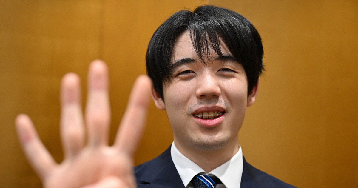 名人戦4連覇 藤井聡太名人一夜明けインタビュー [写真特集1/7] | 毎日新聞