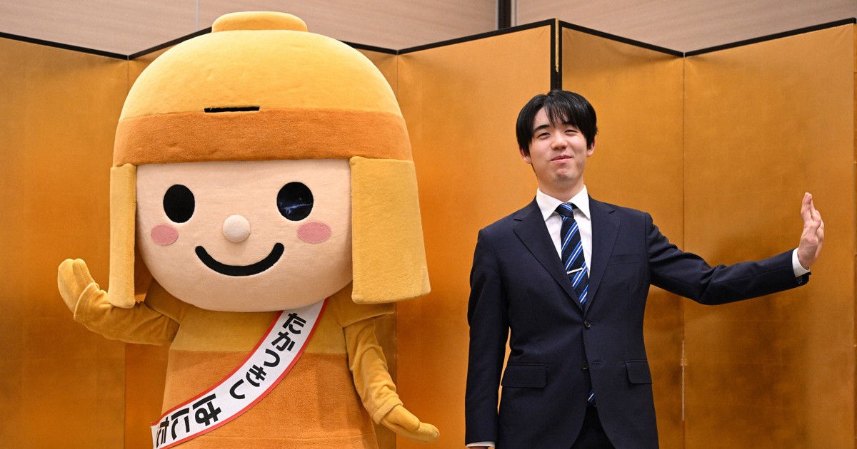 名人戦4連覇 藤井聡太名人一夜明けインタビュー [写真特集2/7] | 毎日新聞