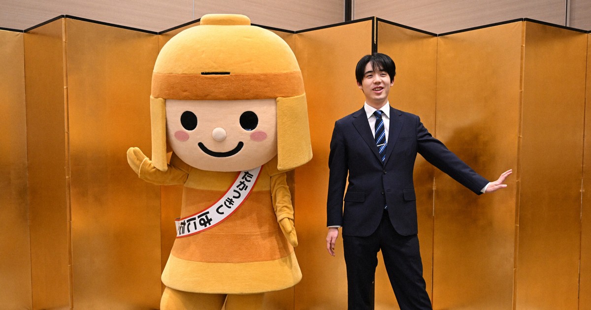 名人戦4連覇 藤井聡太名人一夜明けインタビュー [写真特集3/7] | 毎日新聞