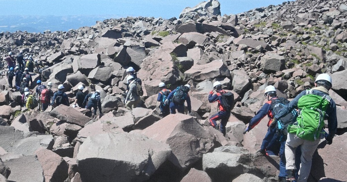 普賢岳の溶岩ドーム「平成新山」　専門家「火山活動は静穏」