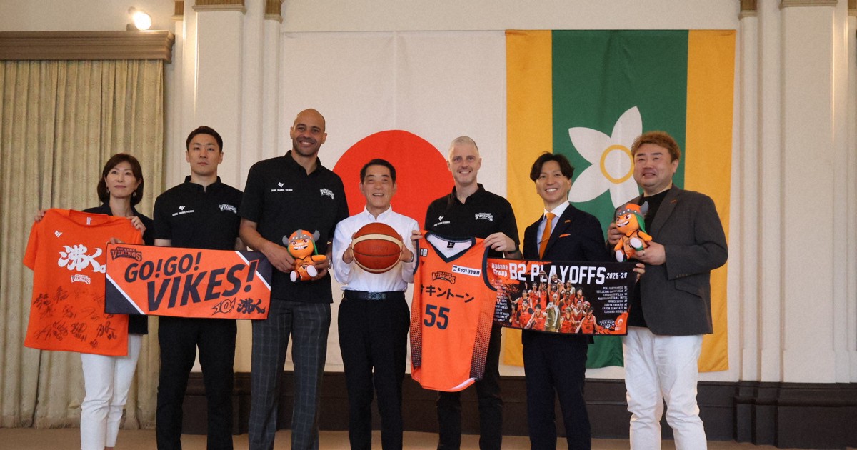 バスケB2・愛媛オレンジバイキングス、知事を訪問　PO初進出