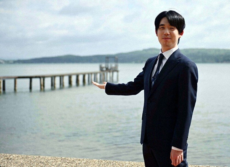 15歳のニュース 藤井名人、4連覇 ストレート勝ちで完全復調 | 毎日新聞