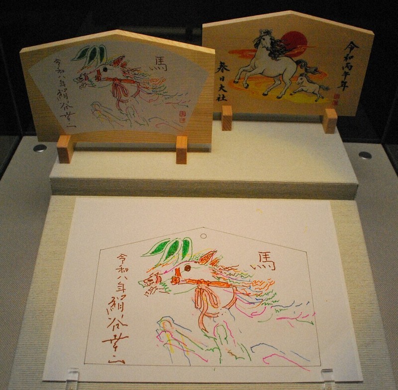 絹谷幸二さんの絶筆絵馬、原画展示 息づく、未完の白馬 奈良・春日大社