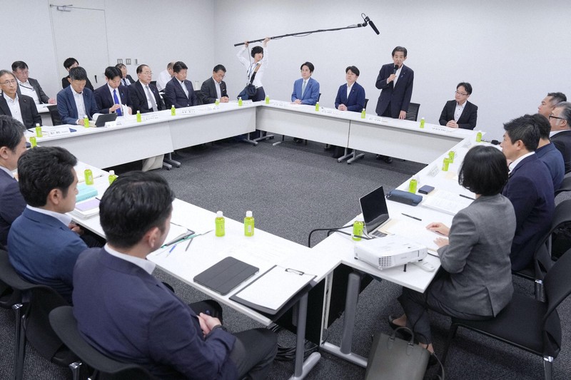 朝野黨就選舉社群媒體對策法案達成共識，要求業者減輕不良影響
