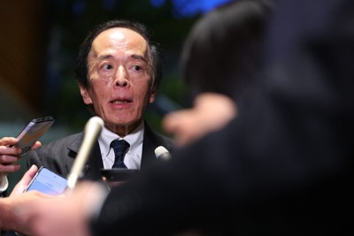 紐約匯市日圓觸及160元關卡，因市場預期日銀將維持寬鬆貨幣政策