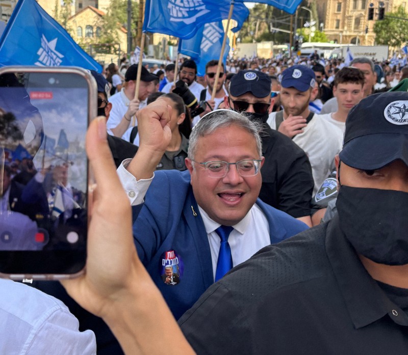 ひざまずかせ「我々が支配者だ」 イスラエル閣僚がガザ支援者を嘲笑