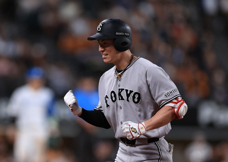 ジャイアンツの松本剛が古巣・ファイターズから適時打を放ち競り勝つ