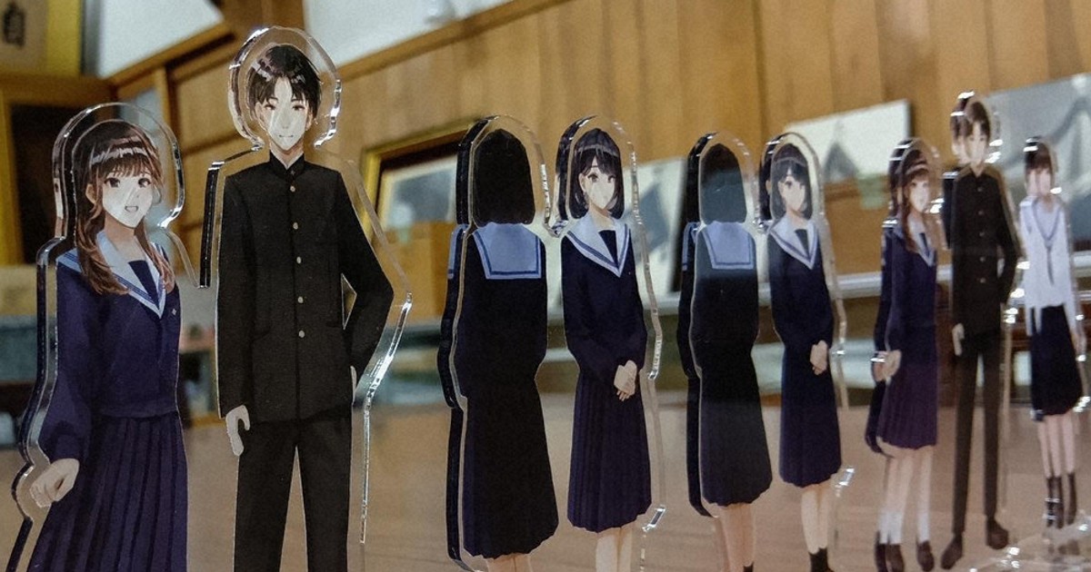消えるセーラー服、詰め襟　高校同窓会「寂しいので」アクスタ化