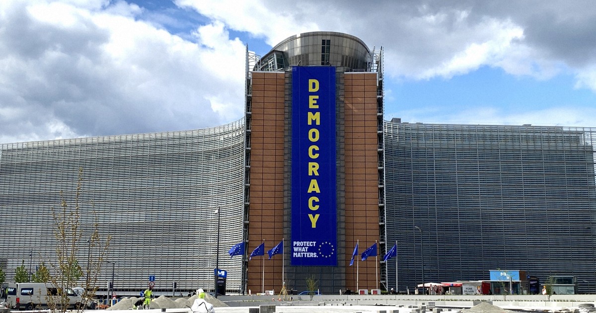 EU、強制送還用の収容施設の域外設置を容認へ　不法移民対策で
