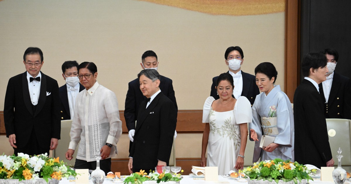Easy Japanese news in translation: Imperial Couple welcomes Philippine president at dinner