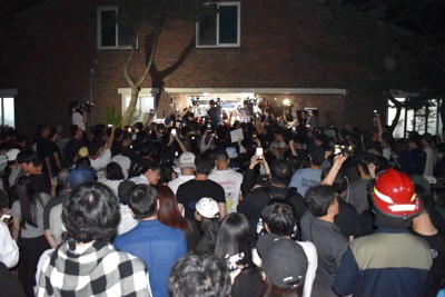 韓國地方大選：執政黨贏得12席，首爾市長落敗