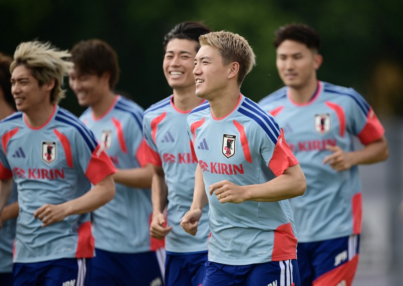 日本代表が事前合宿地で初練習 サッカーW杯 [写真特集1/18] | 毎日新聞