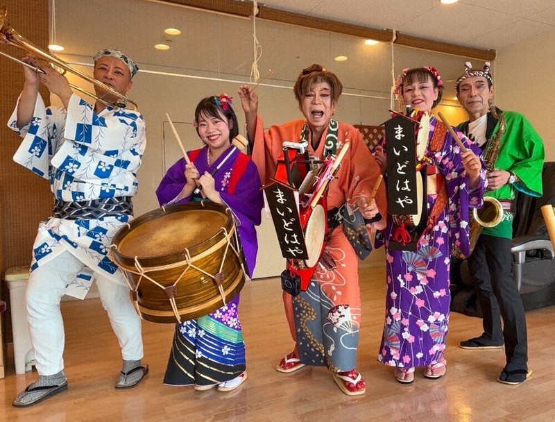 笑顔振りまき4度目V チンドンコンクール・素人最優秀賞 「まいどはや