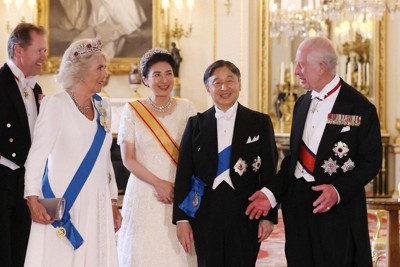 日本德仁天皇夫婦參訪荷蘭「赫特羅宮殿博物館」
