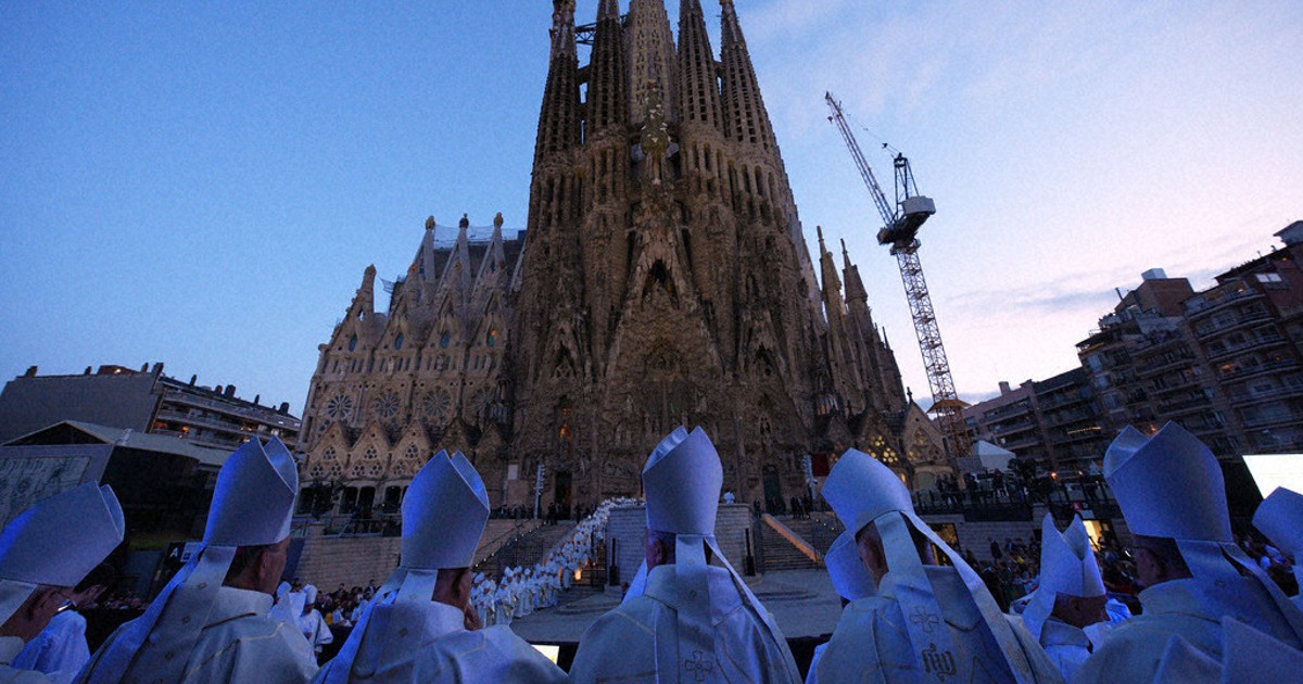 Pope honors Barcelona's Sagrada Familia as masterpiece of stone, color and light on Gaudi centenary