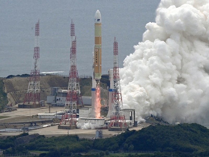 H3ロケットの打ち上げ成功、衛星2基分離 失敗から半年で再開 | 毎日新聞