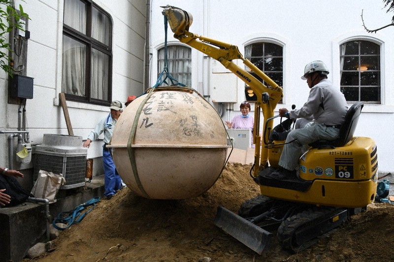 水害の記憶つなぐタイムカプセル 50年ぶりに確認 三重・伊賀 | 毎日新聞