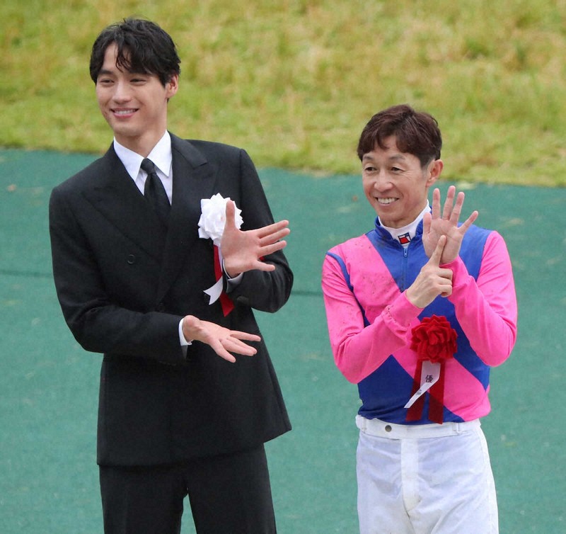 【宝塚記念】メイショウタバル連覇！武豊2週連続G1制覇「ようやくピークが来たみたい」（スポニチ） 毎日新聞
