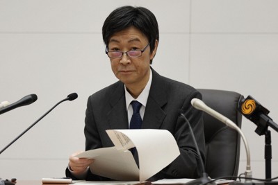 美國聯準會連續四次會議維持利率不變，將審慎評估通膨持續性
