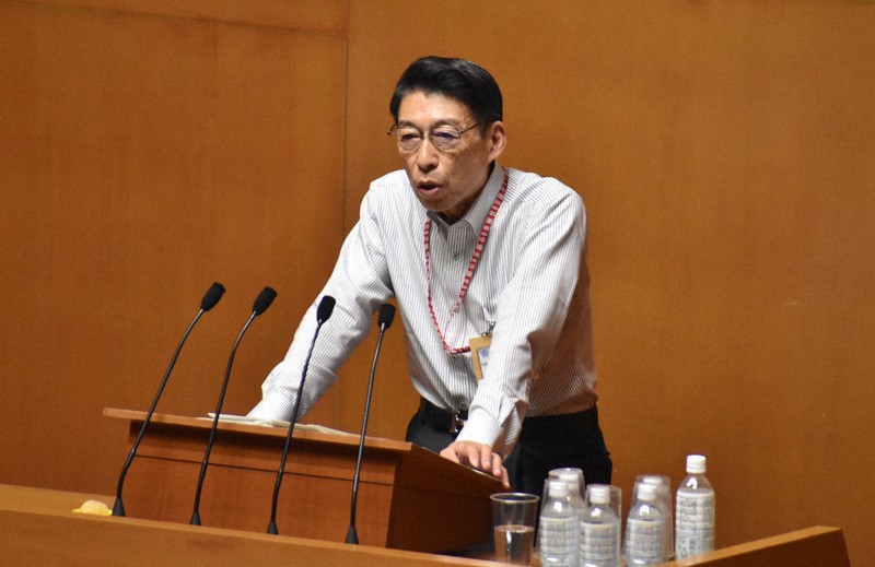 福岡知事:海外視察、政治資金問題「無需設第三方委員會」