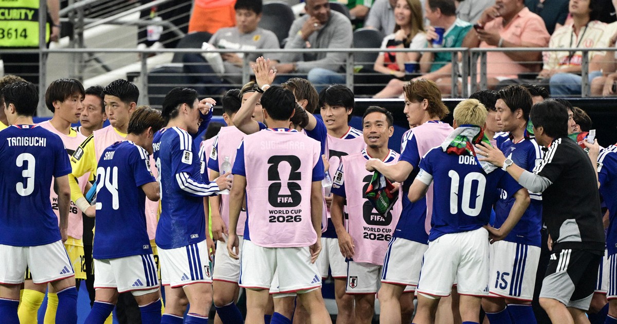 体調配慮のはずが…飲水タイムに広がるブーイング サッカーW杯