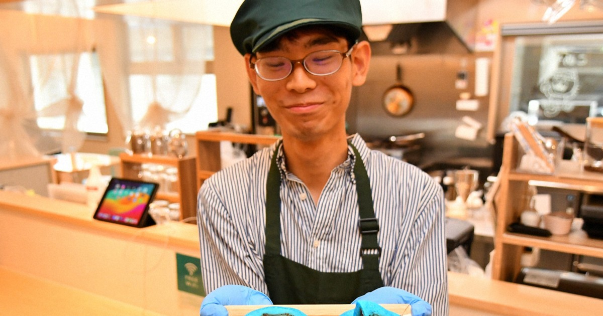 大阪店家推「藍色銅鑼燒」與「國家代表隊特調飲」 應援日本隊踢世界盃