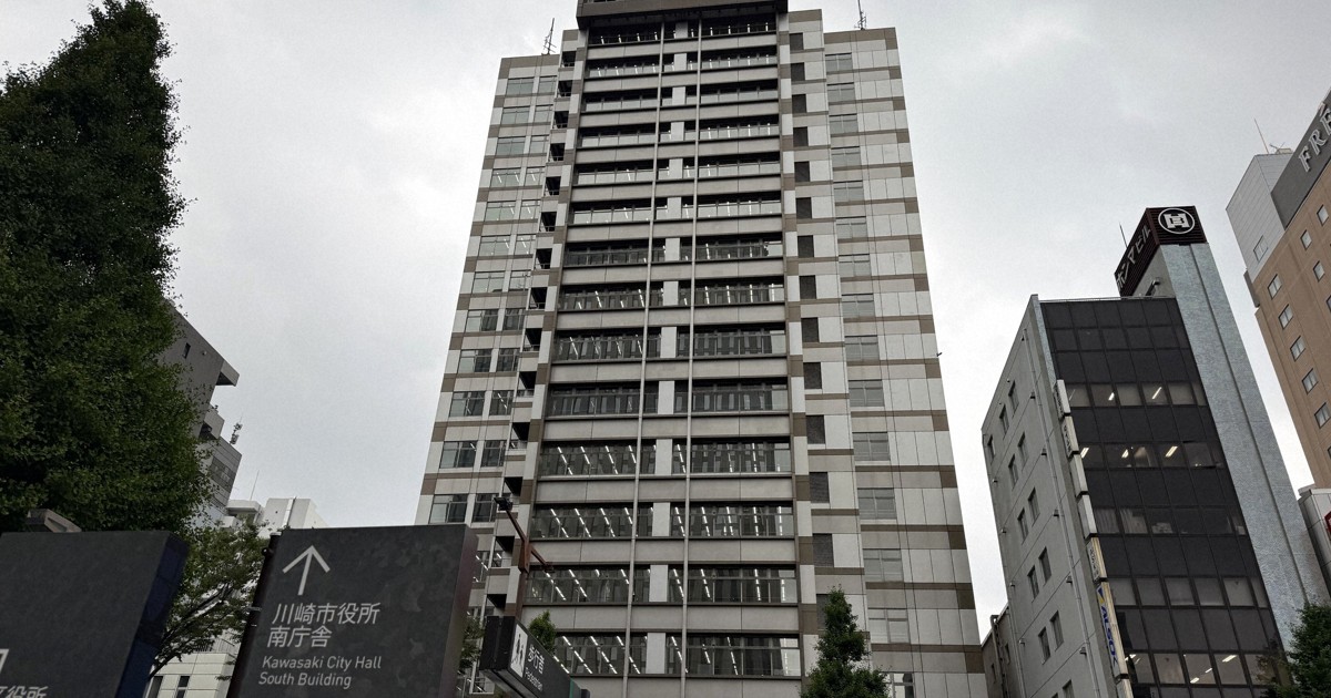 下着脱ぎ、上半身露出して健康診断 川崎市立小中学校の2校