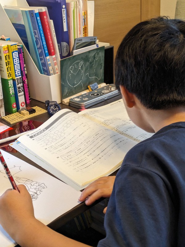 子供の科学　40冊　まとめうり　2021年12月号～　知育　勉強　受験　学習 令和のリアル：小6春に「うつ状態」 中学受験のやめ時を惑わせた「魔物