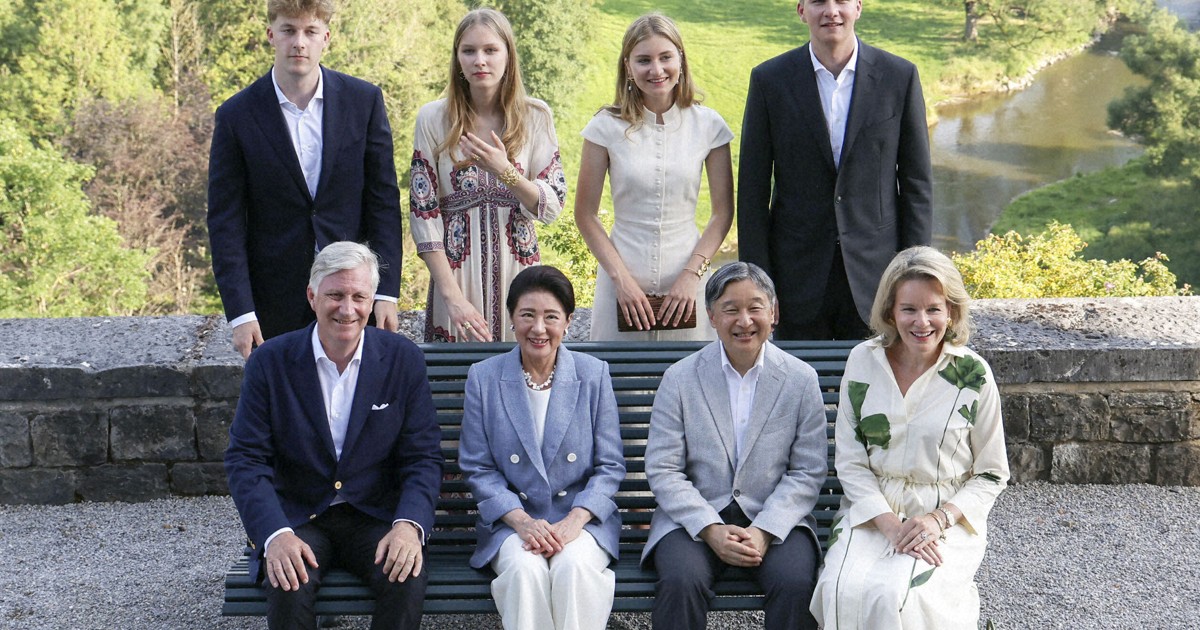 Japan's imperial couple dine with Belgian royals at castle