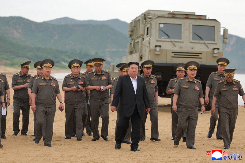 金正恩視察武器試驗，疑針對韓國攻擊能力