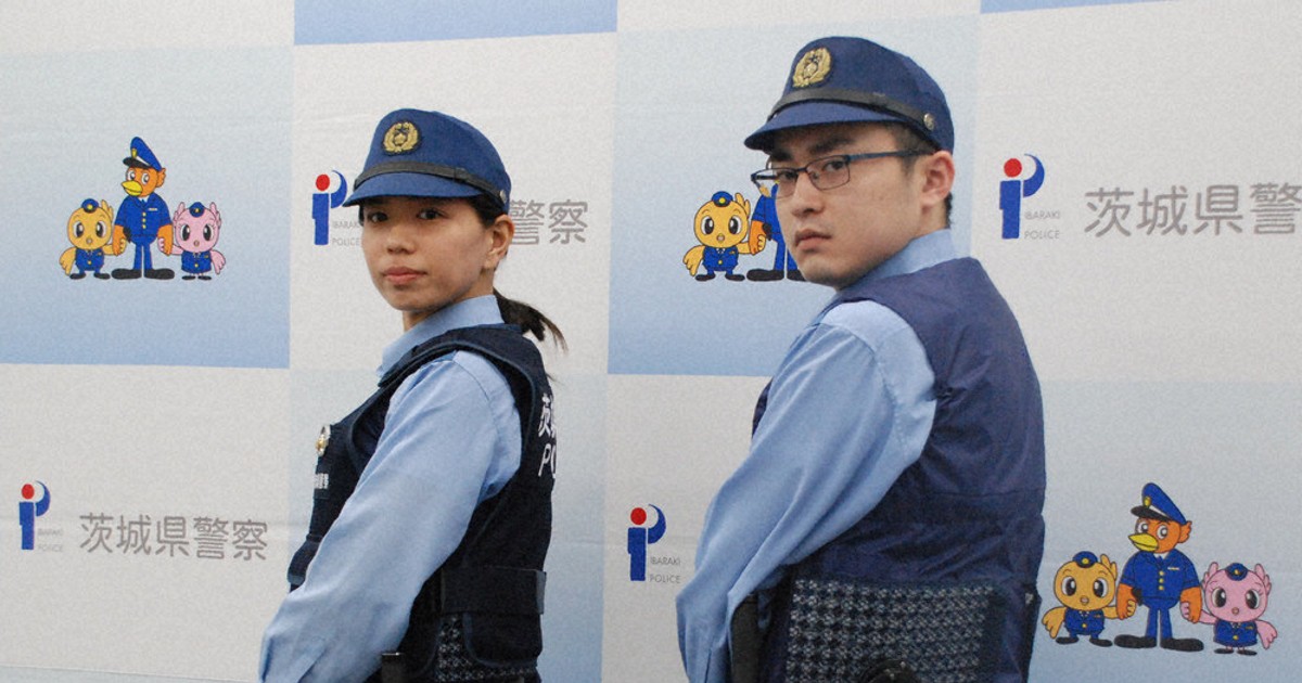 福岡県警察用ネイビー警察ベスト 警察官も涼しく、空調ベスト導入 県警 ／茨城 | 毎日新聞