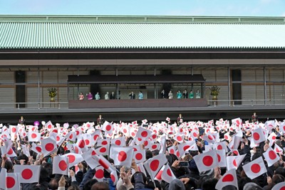 自民與中道達成「優先審議皇室典範」共識,但國會僵局仍難解