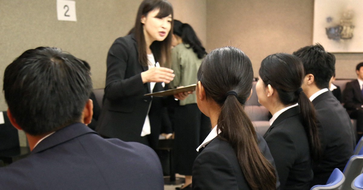 「求職必須黑髮」的無聲規則：束縛學生的髮色枷鎖