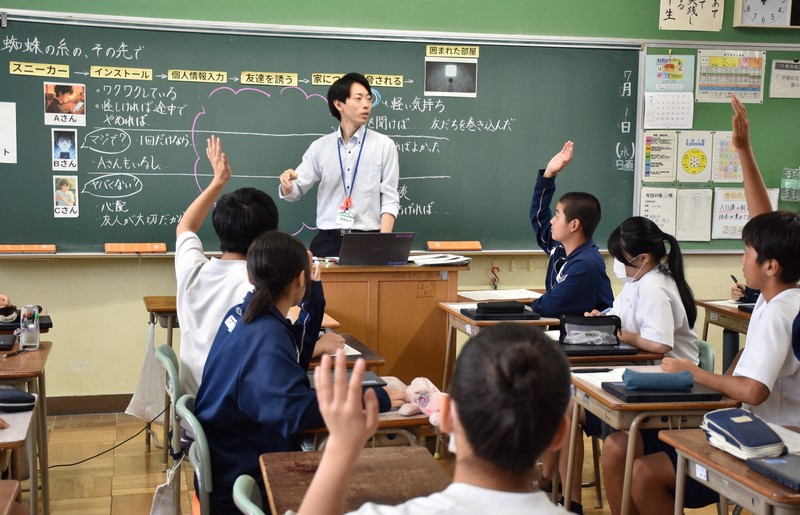 因應強盜殺人案,相模原市高中導入以「暗網打工」為題的道德教育課程
