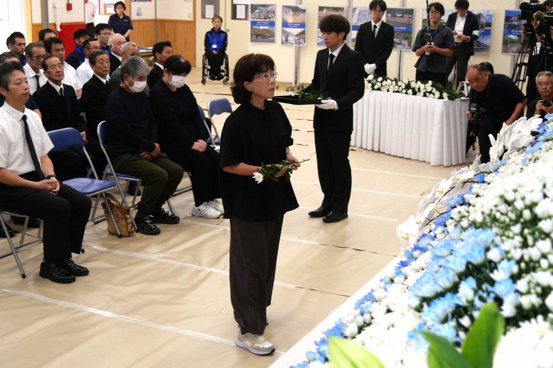九州豪雨6週年 熊本球磨村舉行獻花式悼念罹難者