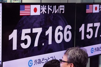 円弱構造のままでは円買い・ドル売り介入の効果も疑問視される=2026年5月1日