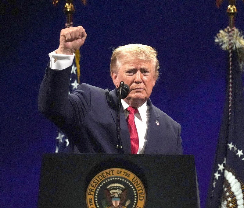 QAで解説＞建国250年式典を「私物化」? トランプ氏演説 | 毎日新聞