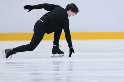 幕開けた“プロローグ” 羽生結弦さんが舞う 「いつか終わる夢」 | 毎日新聞