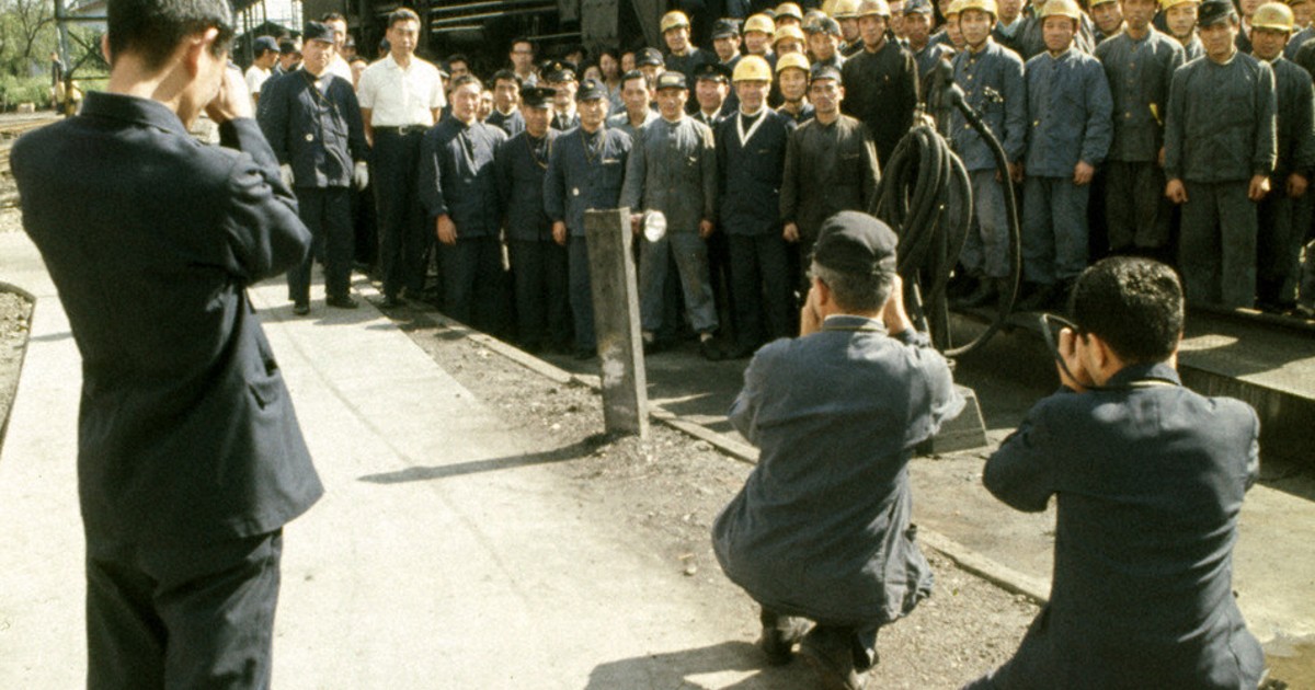蔵出しPhotoアーカイブ：あの日の紙面 記念写真 とっておきの瞬間