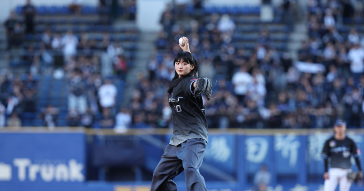 オリコンニュース：櫻坂46山﨑天、2度目の始球式は「100点！」 緊張し