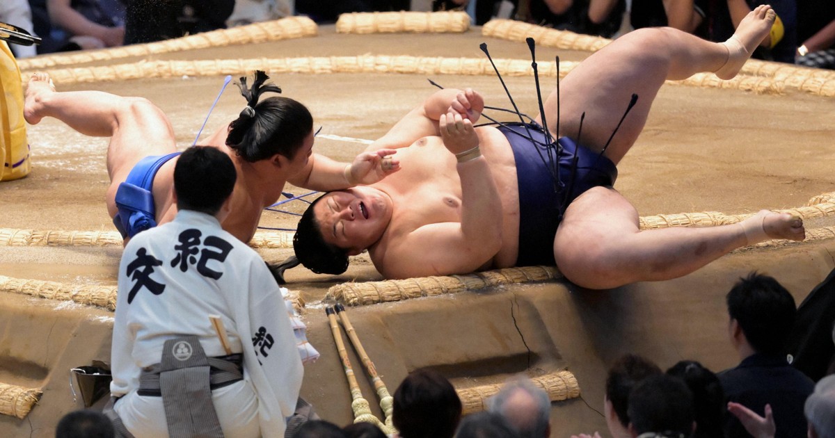 連敗中的橫綱大之里不敵藤之川，苦吞二連敗