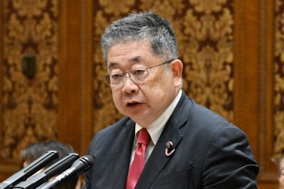 共産・小池氏「38親等ほとんど赤の他人」　旧11宮家男系男子