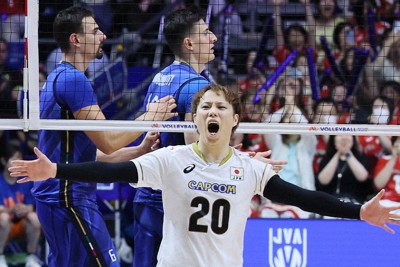 排球推手：大塚達宣「不擅長」的發球，貢獻九連勝
