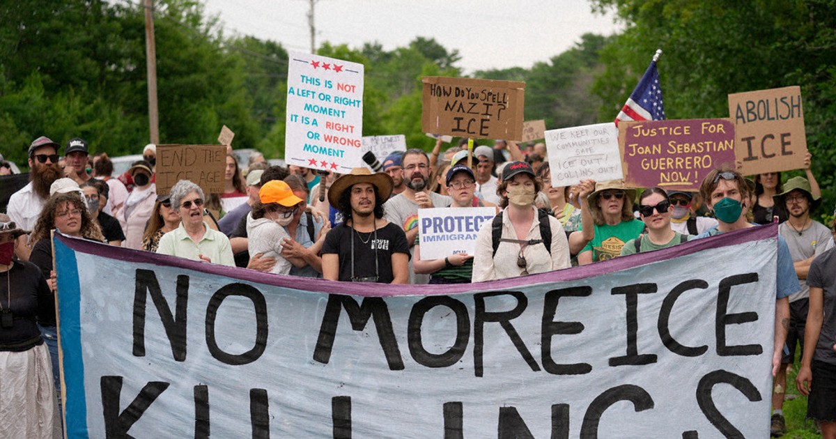 Trump administration orders ICE to suspend most vehicle stops after 2 deadly shootings