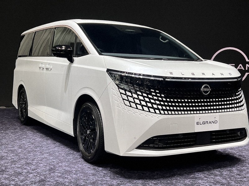 日產發表全新改款Elgrand,16年來首度全面革新