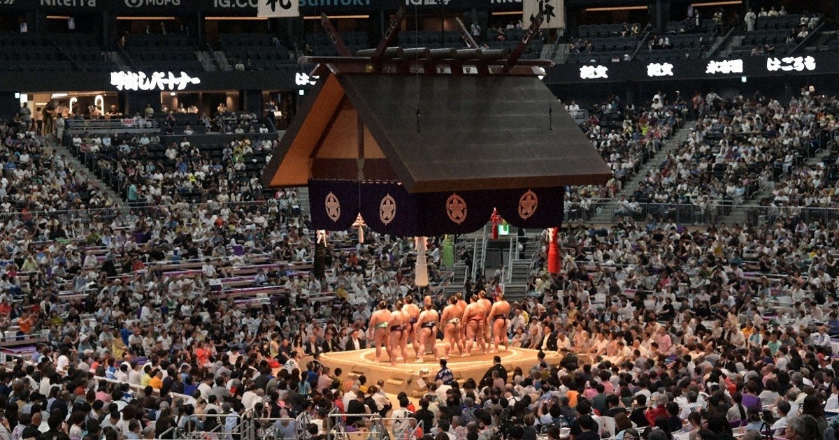 Sumo Nagoya 2026: Ozeki Kirishima nhận thất bại đầu tiên, yokozuna Onosato có chiến thắng thứ hai